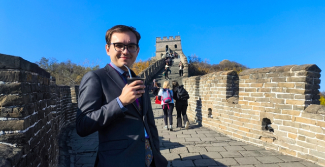 青年研究者卜睿哲：我外祖父曾参与批准智利开设中国首个贸易办事处的相关事宜_腾讯新闻