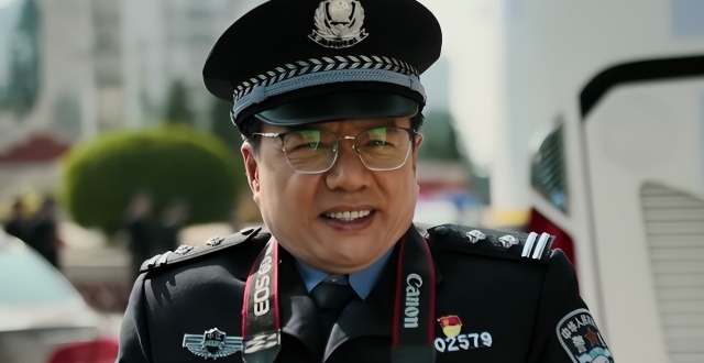 如何评价段奕宏主演的警匪剧《藏锋》？
