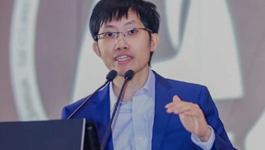 梁文锋的电话，被投资人打爆了