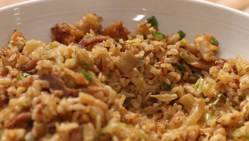 榨菜炒饭,咸香美味满口留香!