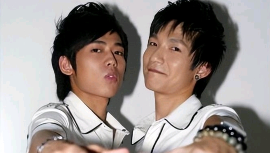 陈楚生pk赢了马伯骞,同为西安人,富二代,说唱歌手的苏醒,意外躺枪