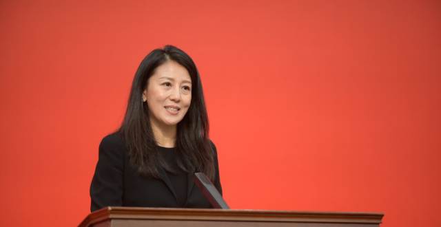 杨扬：公益慈善路上最大的收获是自我成长_腾讯新闻