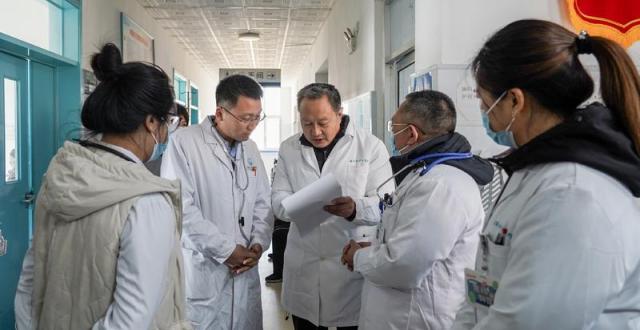 临沂市中心医院开展“健康惠万家”义诊活动_腾讯新闻