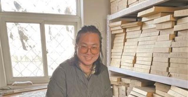 韩宁在笺纸上玩转传统版画_腾讯新闻
