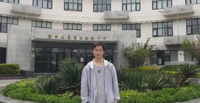 对话“搬砖男孩”林万东：清华毕业之后回到家乡 是我最好的归宿｜封面深镜_腾讯新闻
