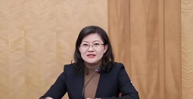 段颖也曾安分守己，是谁第一个给她打开了欲望的潘多拉魔盒？_腾讯新闻