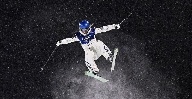 又一次背水一战，又一次化险为夷，晋级U池决赛的谷爱凌直呼累死了缩略图