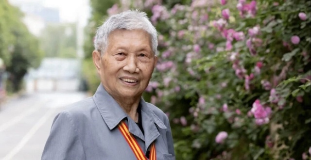西交大原纪委副书记王世绍逝世，将遗体无偿捐献给学校医学部，曾资助上百名贫困学子_腾讯新闻