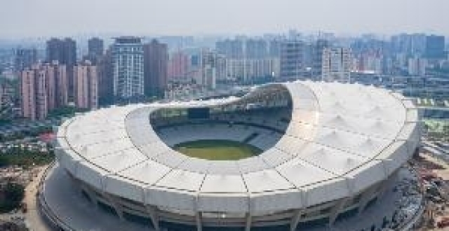 东体：上海申花新赛季放弃租用虹口足球场，主场敲定八万人体育场_腾讯新闻