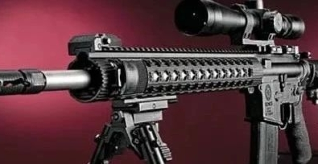 M4想“移情别恋”？狙击步枪版M4——斯欧纳克斯特种警用小口径狙击步枪_腾讯新闻