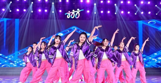 川渝518名运动员参赛 2024年川渝地区第一届高校排舞公开赛闭幕_腾讯新闻