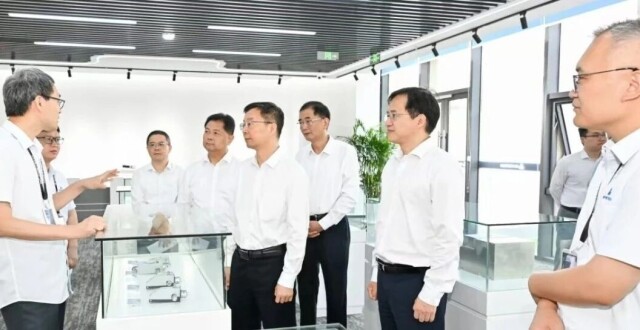 周伟调研集成电路产业链_腾讯新闻