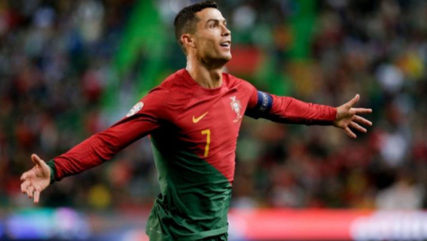 慢镜还原c罗44分钟华丽双响 闪电超车3人破门,现场万人沸腾