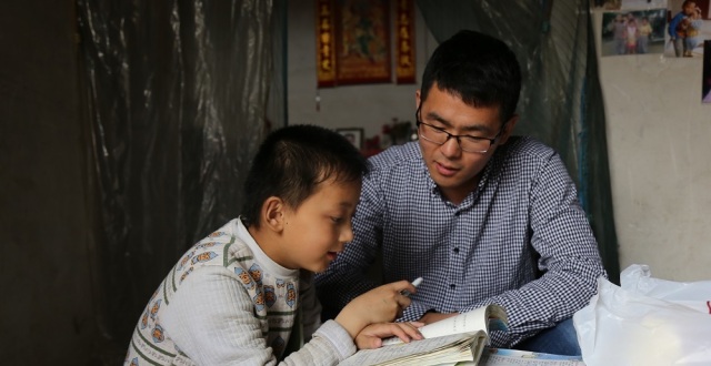 税苑先锋丨卢刚：十元公益与青税担当_腾讯新闻