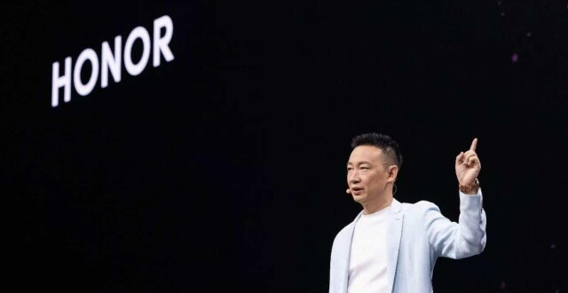 荣耀CEO李健国内首秀，官宣“全球百万雄鹰计划”_腾讯新闻