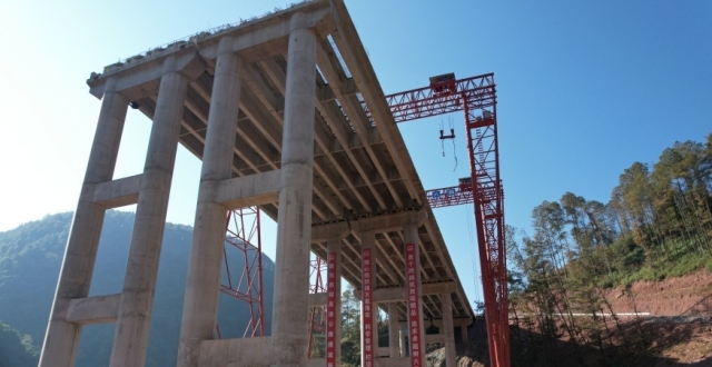 西昭高速公路预制梁现场观摩会在中铁六局项目部顺利举办_腾讯新闻