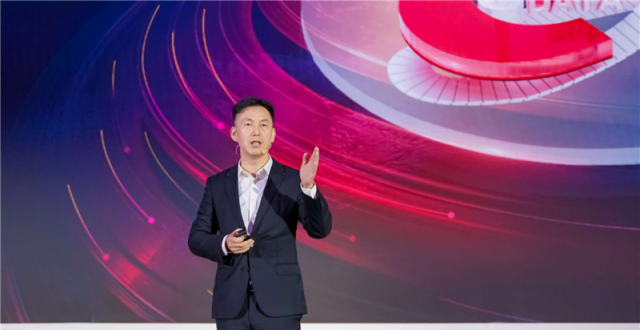 华为云战略与产业发展部总裁黄瑾：应用现代化是企业数字化转型的关键_腾讯新闻
