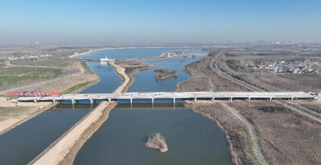 东沟河大桥建设跨越重大节点_腾讯新闻