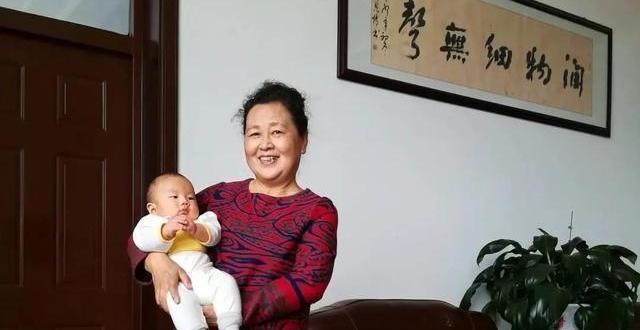 乡村老师有妻有子，为何过着光棍般的生活？_腾讯新闻