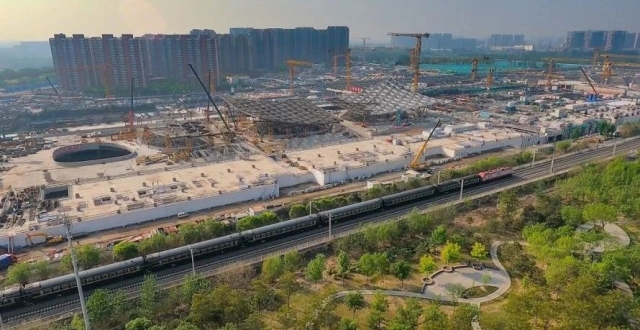 【交通看点】探秘亚洲最大地下综合交通枢纽！_腾讯新闻