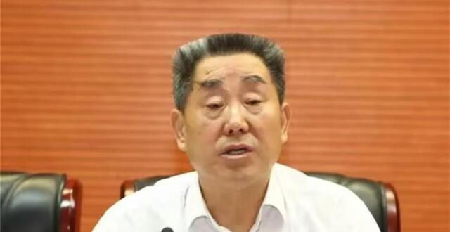 极目政情|贪婪腐化、退而不休，副部级“老虎”刘满仓被决定逮捕_腾讯新闻