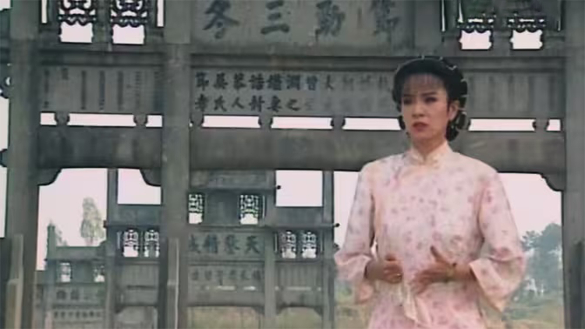 刘雪华的《烟锁重楼》有多经典?主题曲《七重门》勾起回忆