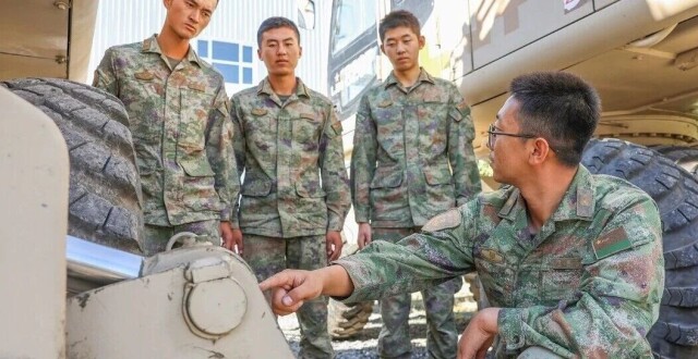 “金牌教员”来了！助力修理分队淬硬功！_腾讯新闻