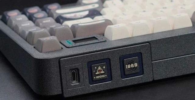 Matrix Meta75登月主题陨石灰 装配赏析_腾讯新闻