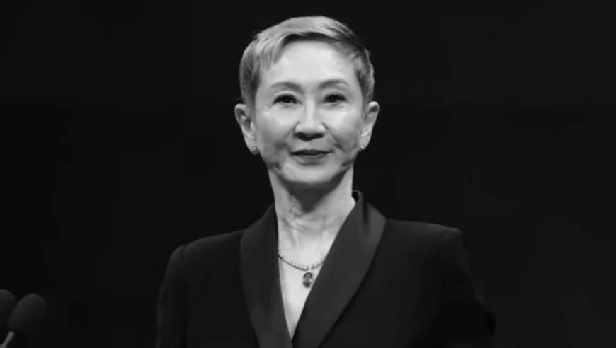 施南生追思会举行，前夫徐克露面神情哀伤，林青霞周润发等众星送别