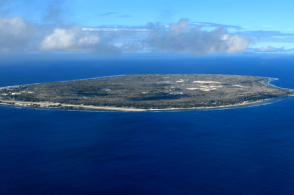 瑙鲁将国名 “Nauru” 更改为传统名称 “Naoero”，国家改名要采取哪些配套措施？会给内政外交带来哪些便利与麻烦？