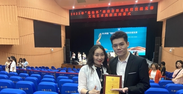 王杨：课里“有戏”，让音乐剧讲好中国故事_腾讯新闻