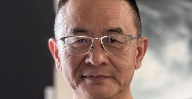 导演周浩：社会正发生剧烈的变化，但人们对世界的观察却非常缺失_腾讯新闻