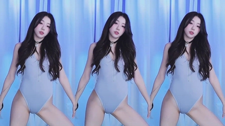 王小国摩托摇舞蹈视频第69131期82.08 MB高清未删减讯雷下载