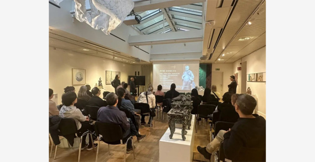 景德镇国际陶瓷艺术双年展优秀作品展专场导览及讲座在瑞典举办_腾讯新闻