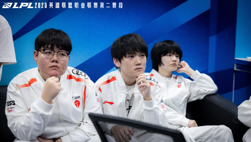TES爆冷输给WE无缘MSI，一个选手身价等于对面全队，丢不丢人啊？