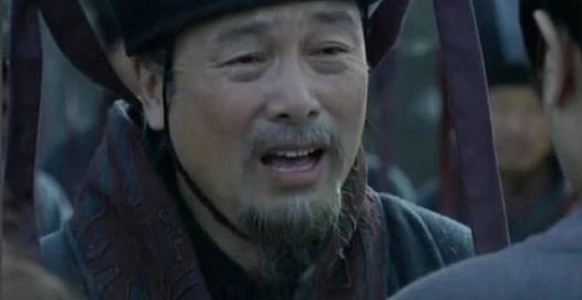 刘璋为何迎立刘备入川抵御张鲁？刘璋面临两难选择，不迎也要灭亡_腾讯新闻