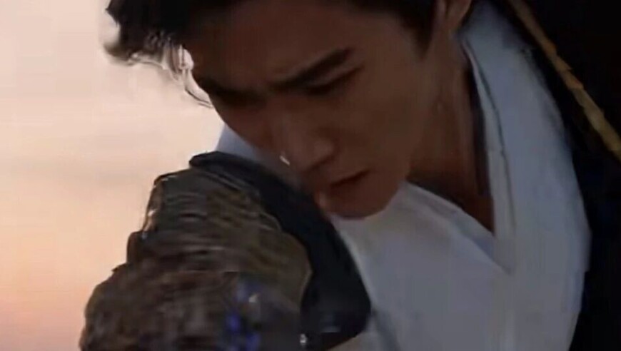 AI降临，短剧又变天了：片方大砍真人项目，有演员称片酬腰斩