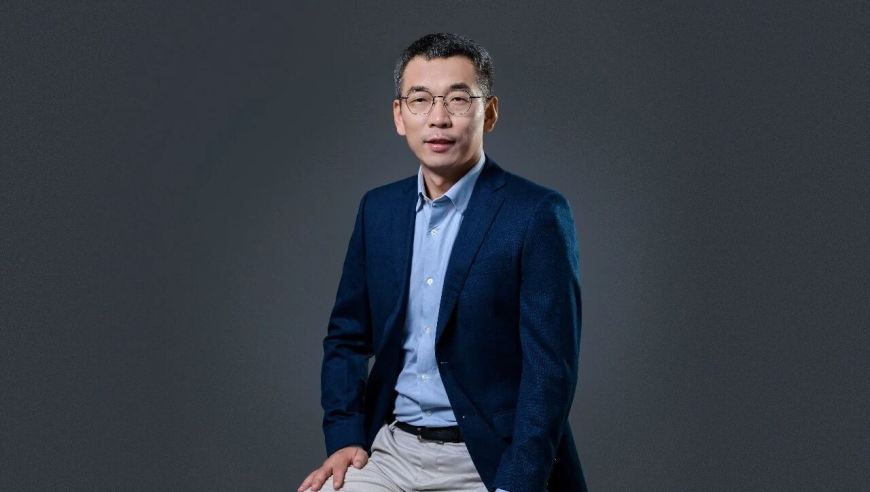 “卡脖子”失效：Momenta投资人王啸，国产芯片拼出“中国版英伟达”