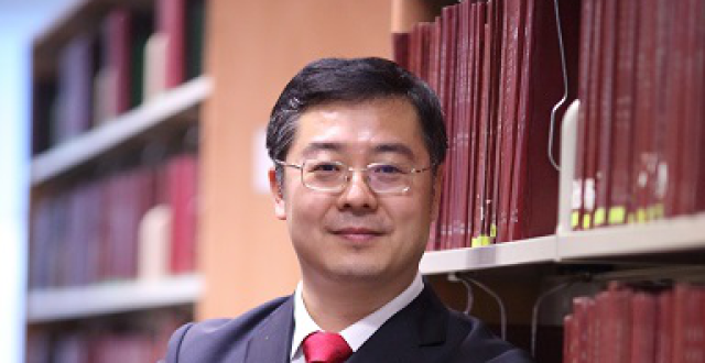 秦天宝任武汉大学法学院院长_腾讯新闻