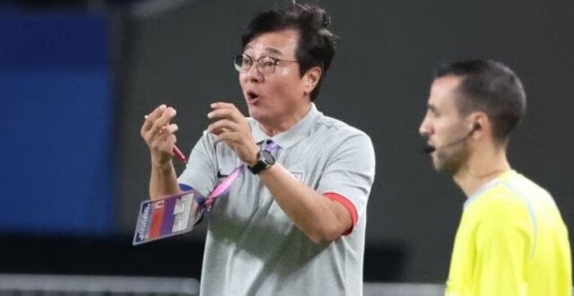 韩国亚运主帅黄善洪：下一场要顶住中国队粗野的球风_腾讯新闻
