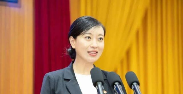 “85后”清华博士张琪新职明确，成全国最年轻女县委书记_腾讯新闻