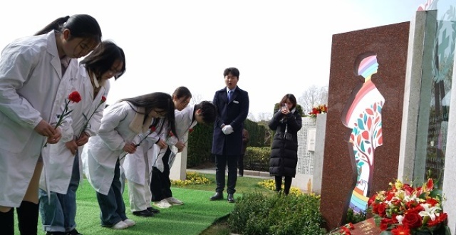 今天是上海第22个遗体（器官、角膜）捐献纪念日 全市遗体（角膜）、人体器官捐献登记人数近20万_腾讯新闻