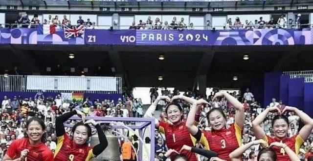 我们为何要为没有奖牌的中国女橄欢呼？_腾讯新闻