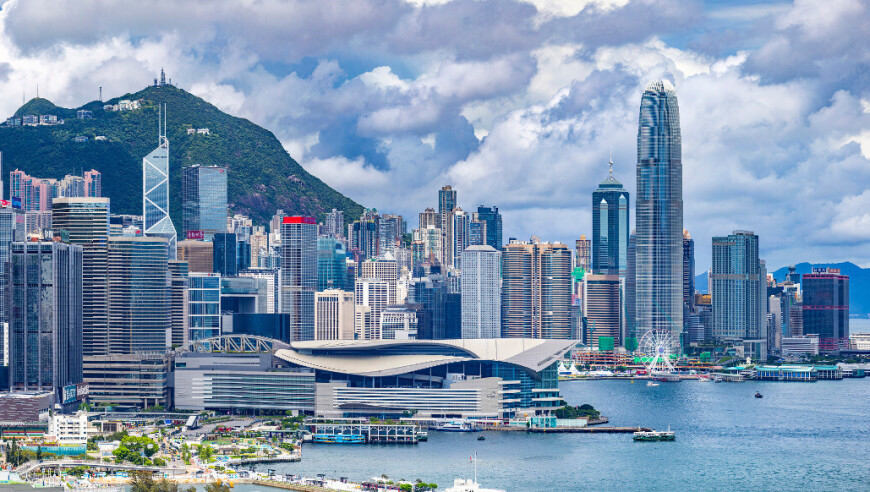 9月香港一手住宅成交达三个月高位：新盘开盘即售罄，有人️连买4套