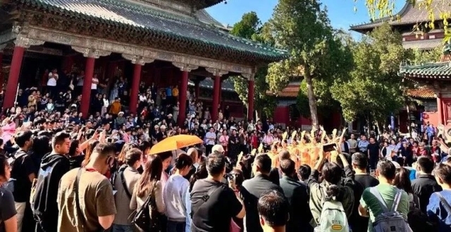 人人人你人人人，开启“人海”模式！警惕！警惕！警惕！_腾讯新闻