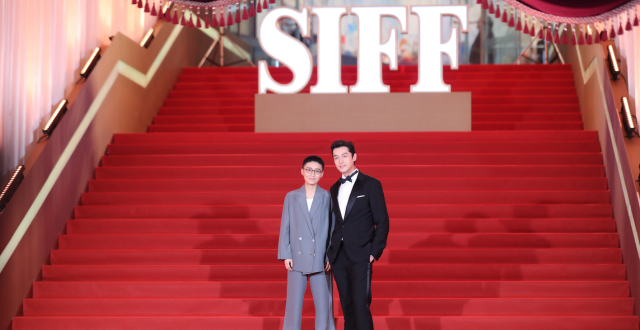 电影《不虚此行》获上影节最佳导演及男演员大奖 定档9.9全国上映_腾讯新闻