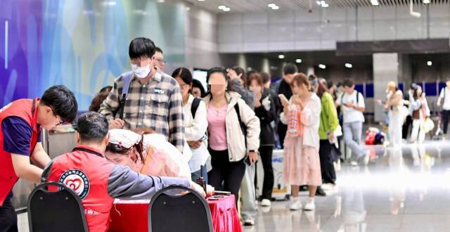 这个“五一”假期 近千万人次选择青岛地铁_腾讯新闻
