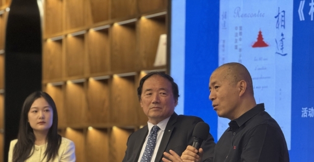 法国艺术与文学最高勋章获得者徐波和毕飞宇眼中的中法文化“相逢”_腾讯新闻