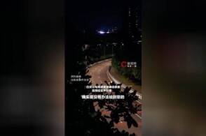 乘客劝阻顺风车司机抽烟反被回怼“这是顺风车，不是滴滴”，司机的说法对吗？平台是否应该监督司机的抽烟行为？