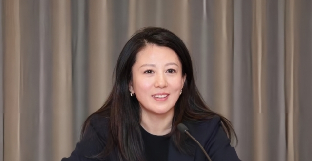 专访全国政协委员杨扬：鼓励退役运动员不给自己设限勇敢追梦_腾讯新闻